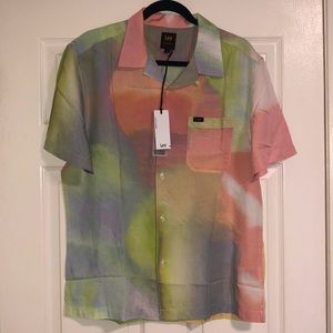 Lee Resort tie dye wash short sleeve shirt relaxed fit in light green multi